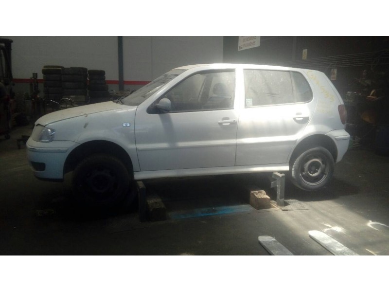 volkswagen polo berlina (6n2) del año 2000