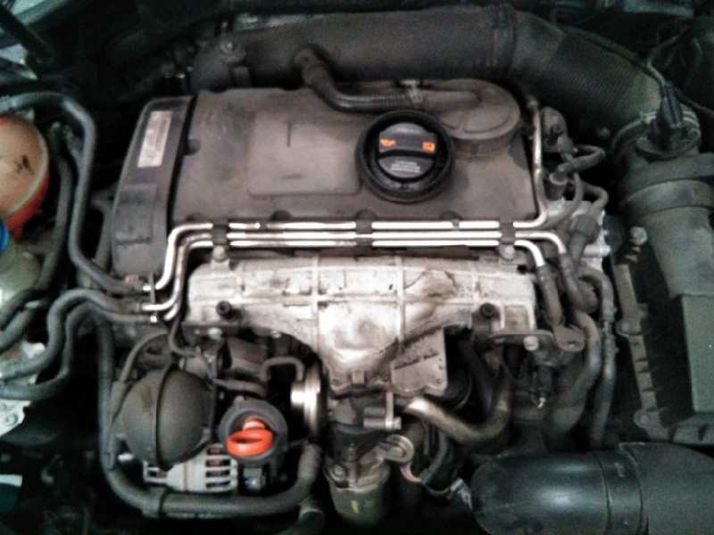 volkswagen golf v berlina (1k1) del año 2006