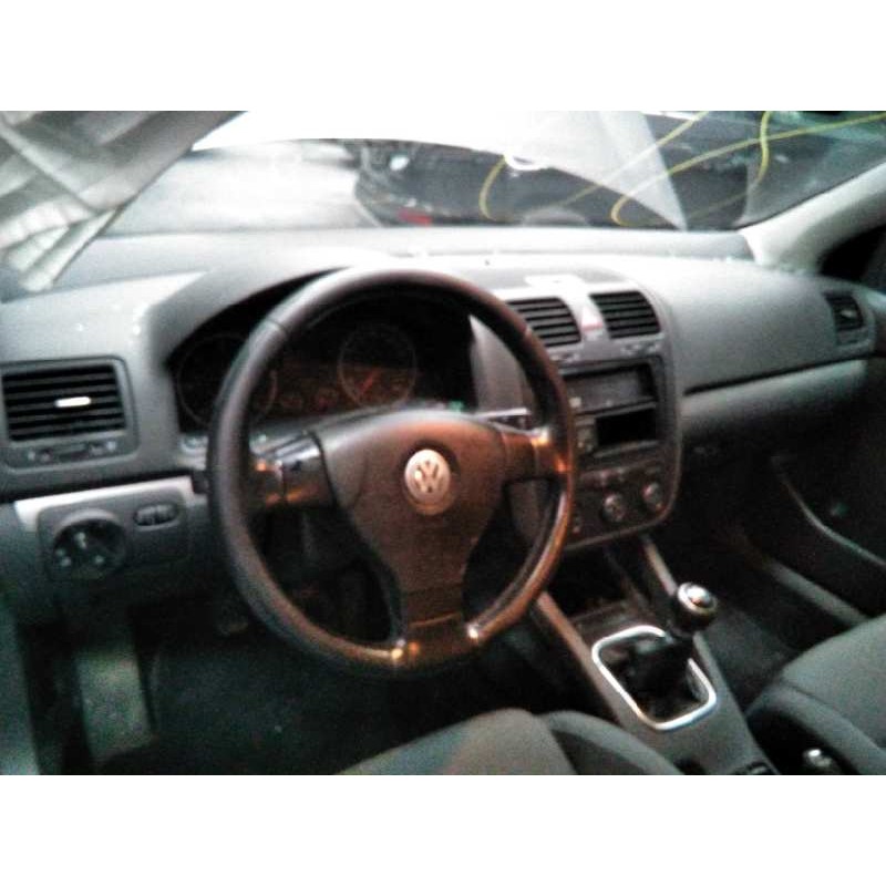 volkswagen golf v berlina (1k1) del año 2006