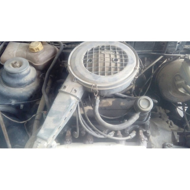 ford fiesta berlina del año 1996