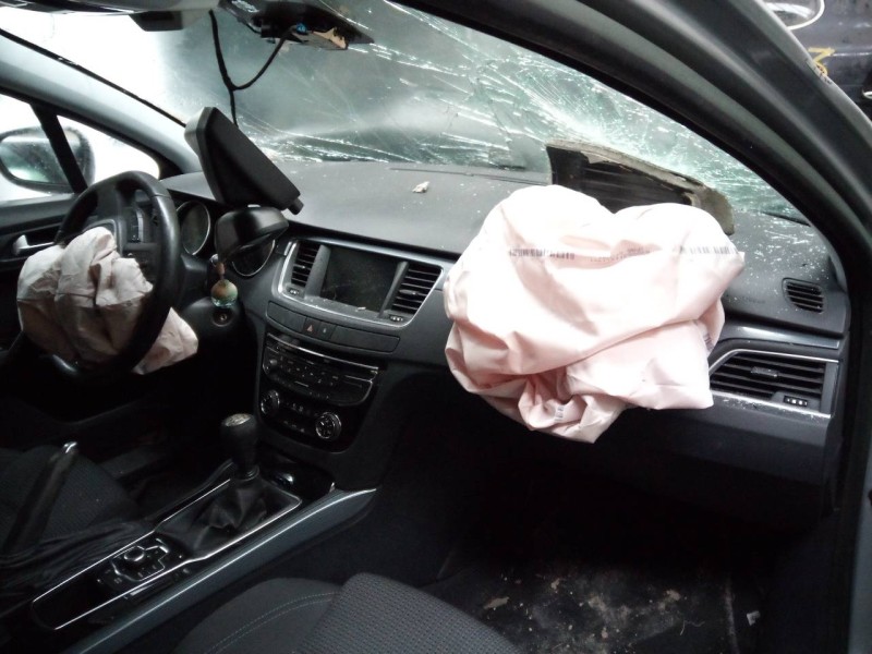 peugeot 508 del año 2014