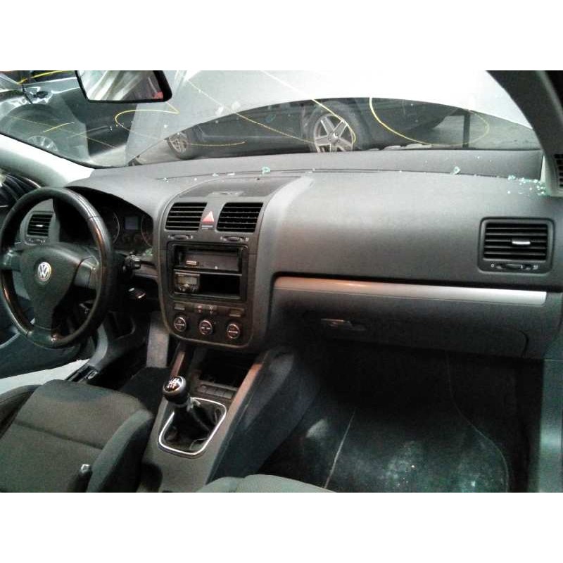 volkswagen golf v berlina (1k1) del año 2006