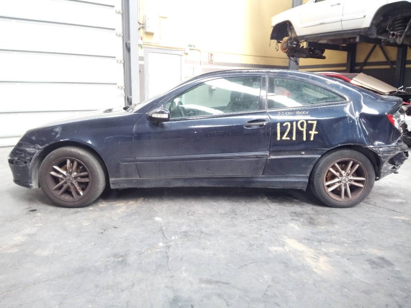 mercedes-benz clase c (w203) sportcoupe del año 2003