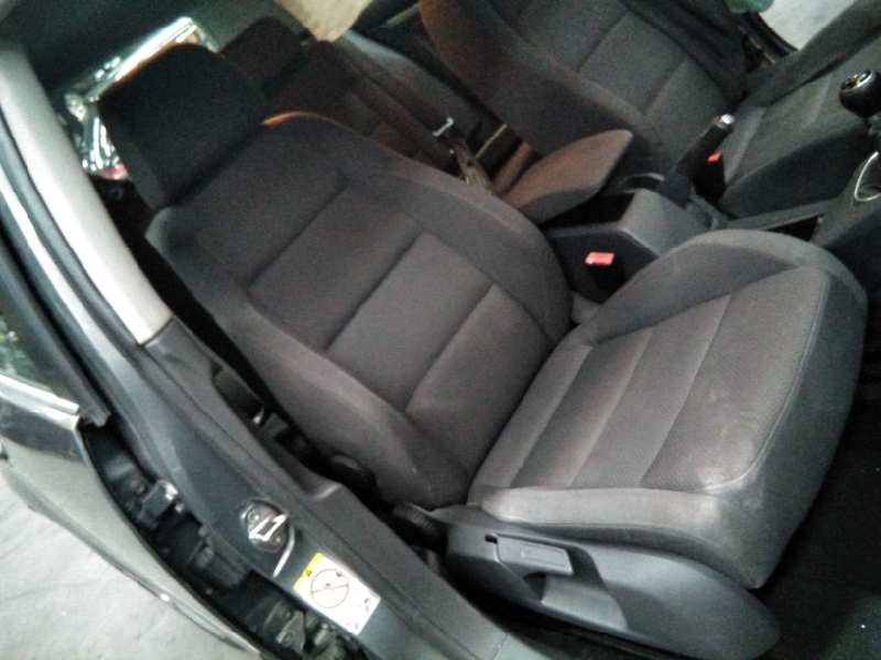 volkswagen golf v berlina (1k1) del año 2006