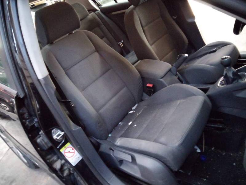 volkswagen golf v berlina (1k1) del año 2006