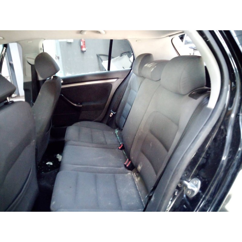 volkswagen golf v berlina (1k1) del año 2006