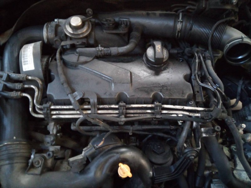 volkswagen golf v berlina (1k1) del año 2006