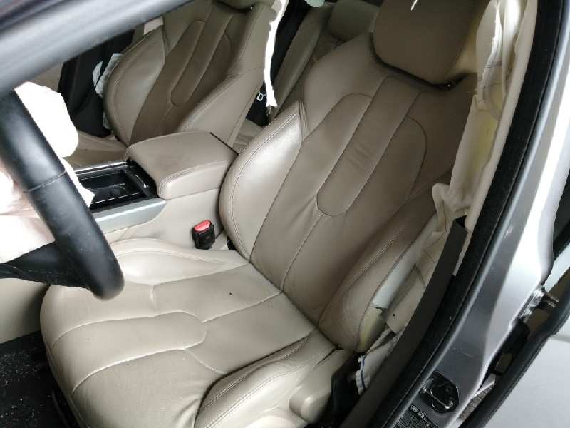 land rover evoque del año 2011