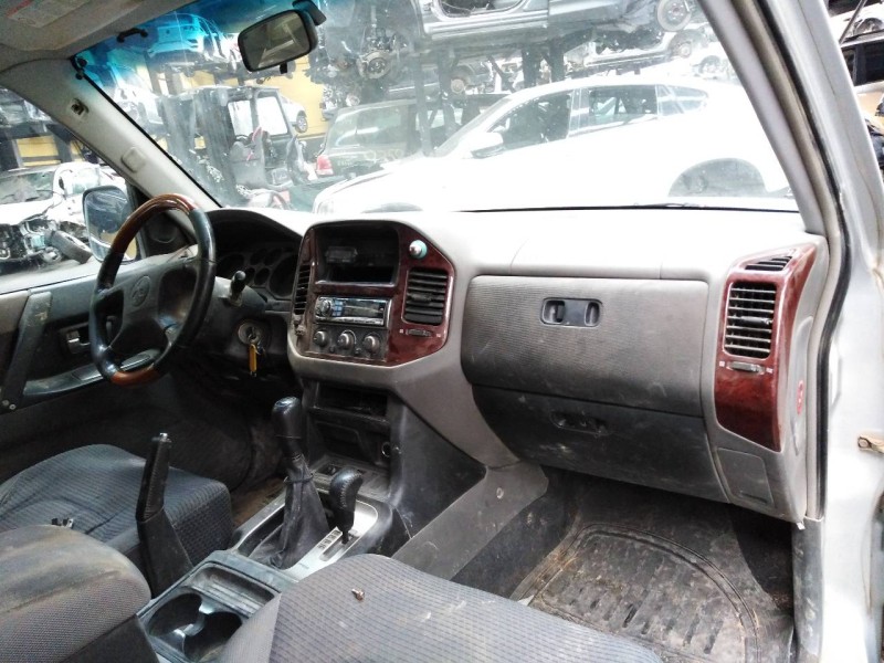 mitsubishi montero (v60/v70) del año 2003