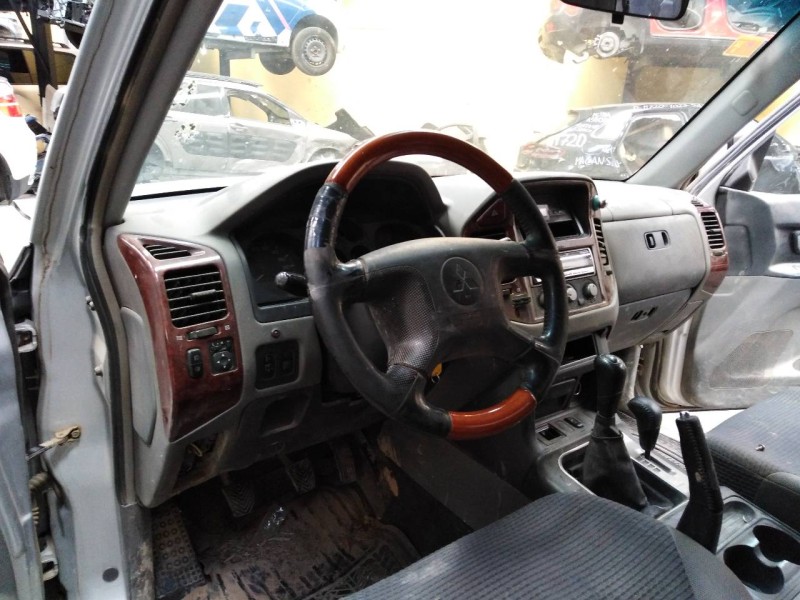 mitsubishi montero (v60/v70) del año 2003