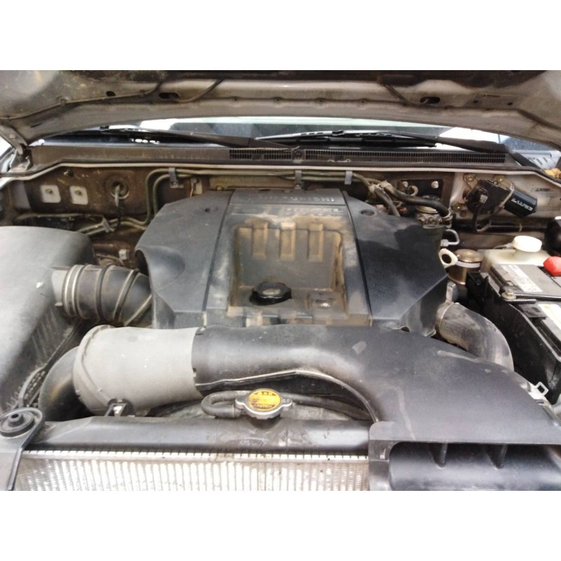 mitsubishi montero (v60/v70) del año 2003