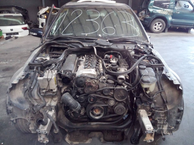 mercedes-benz clase e (w211) berlina del año 2003