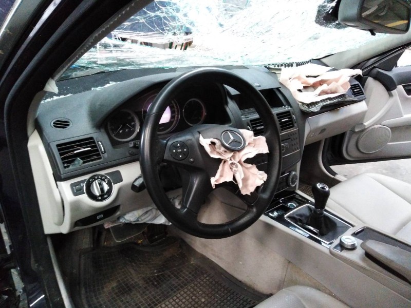 mercedes-benz clase c (w204) berlina del año 2010