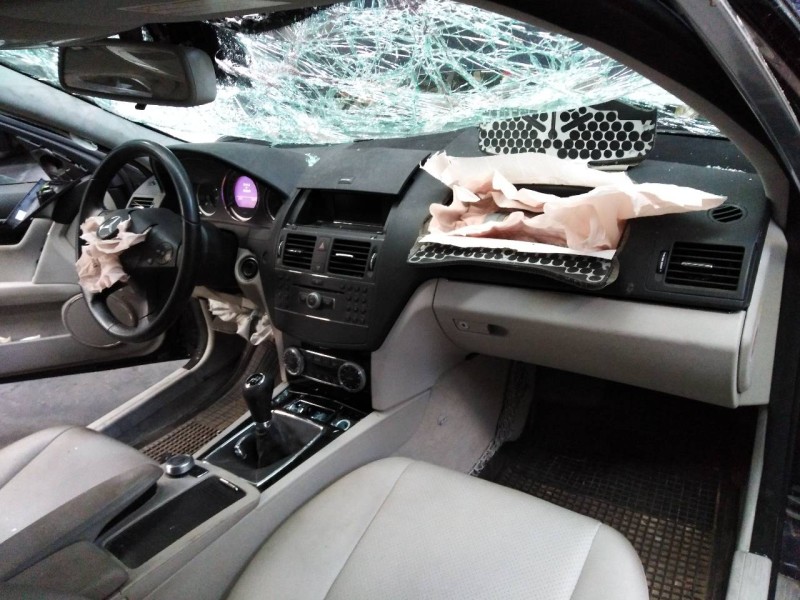 mercedes-benz clase c (w204) berlina del año 2010