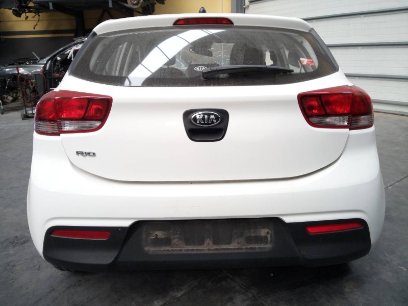 kia rio (yb) del año 2017