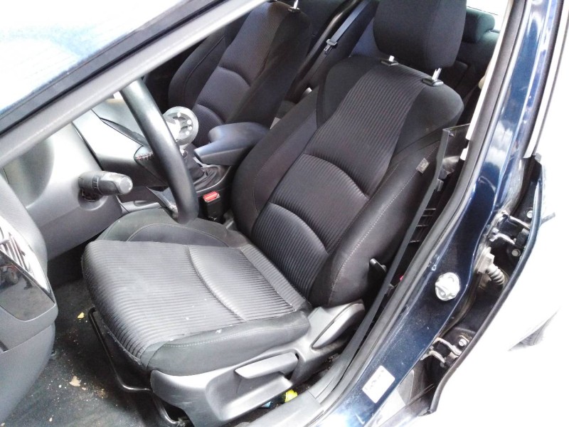 mazda 3 lim. () del año 2015