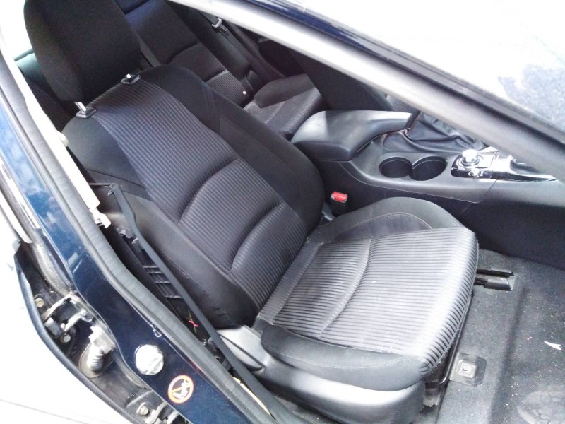 mazda 3 lim. () del año 2015