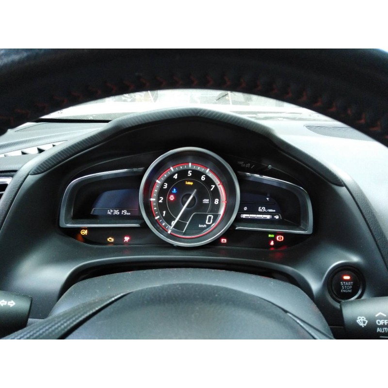 mazda 3 lim. () del año 2015