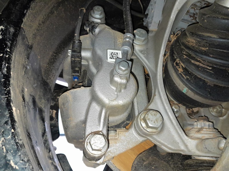 Recambio de pinza freno delantera derecha para mercedes-benz gla (h247) gla 250 e (247.786) referencia OEM IAM A1774210401  