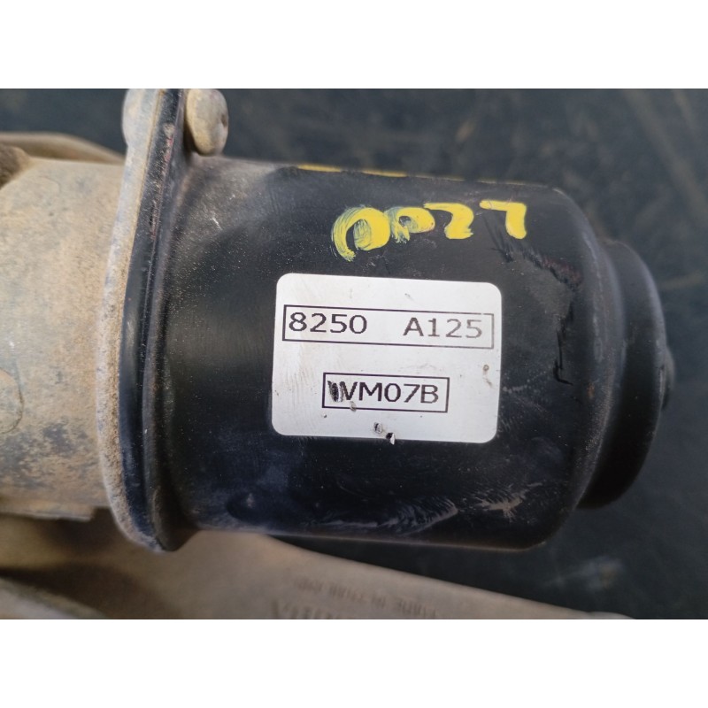 Recambio de motor limpia delantero para mitsubishi l 200 (ka0/kb0) cabina doble intense 4x4 referencia OEM IAM 8250A125  