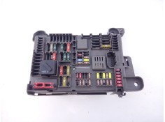 CAJA RELES / FUSIBLES B010105300 030909103703 E3-A2-29-1