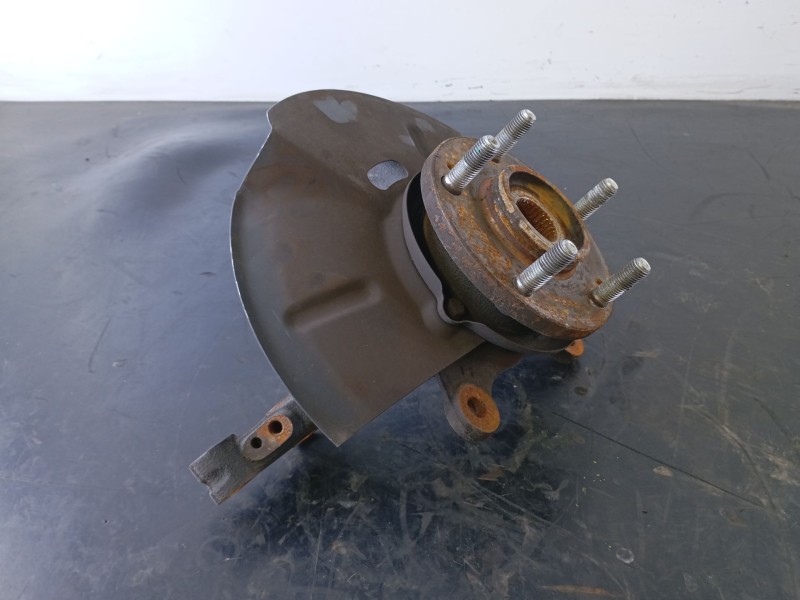 Recambio de mangueta delantera izquierda para hyundai ix35 style awd referencia OEM IAM   P1-B4-13