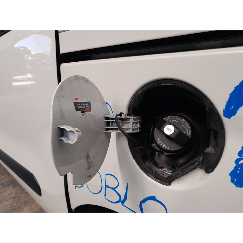 Recambio de tapa exterior combustible para fiat doblo autobús (263_) 1.3 d multijet (263axu1a) referencia OEM IAM   