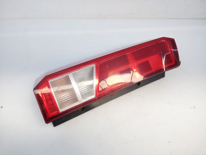 Recambio de piloto trasero izquierdo para volkswagen crafter furgoneta (sy_, sx_) 2.0 tdi rwd referencia OEM IAM   