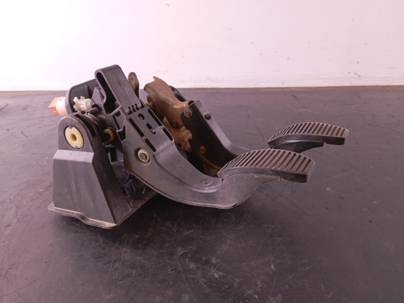 Recambio de pedal embrague para ford ka (ccu) titanium referencia OEM IAM LS392748 51804329 