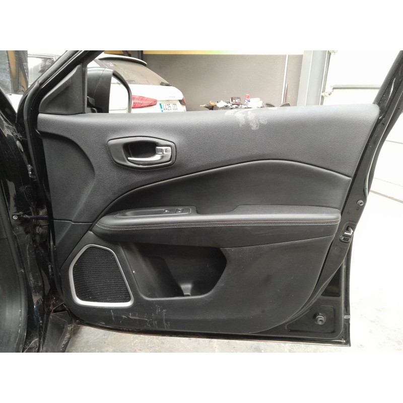 Recambio de guarnecido puerta delantera derecha para jeep compass (mp, m6, mv, m7) 1.4 multiair referencia OEM IAM   