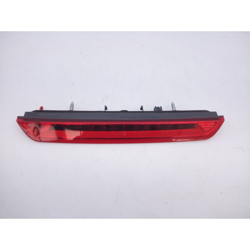 Recambio de luz central de freno para renault koleos dynamique referencia OEM IAM   