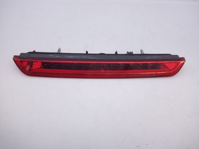 Recambio de luz central de freno para renault koleos dynamique referencia OEM IAM   