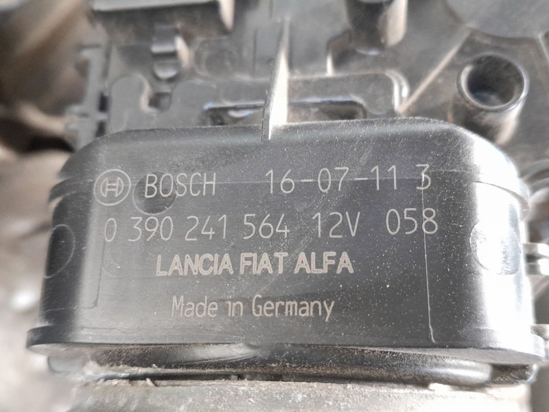 Recambio de motor limpia delantero para opel combo furgoneta/monovolumen (x12) 1.3 cdti (b05) referencia OEM IAM 0390241564  