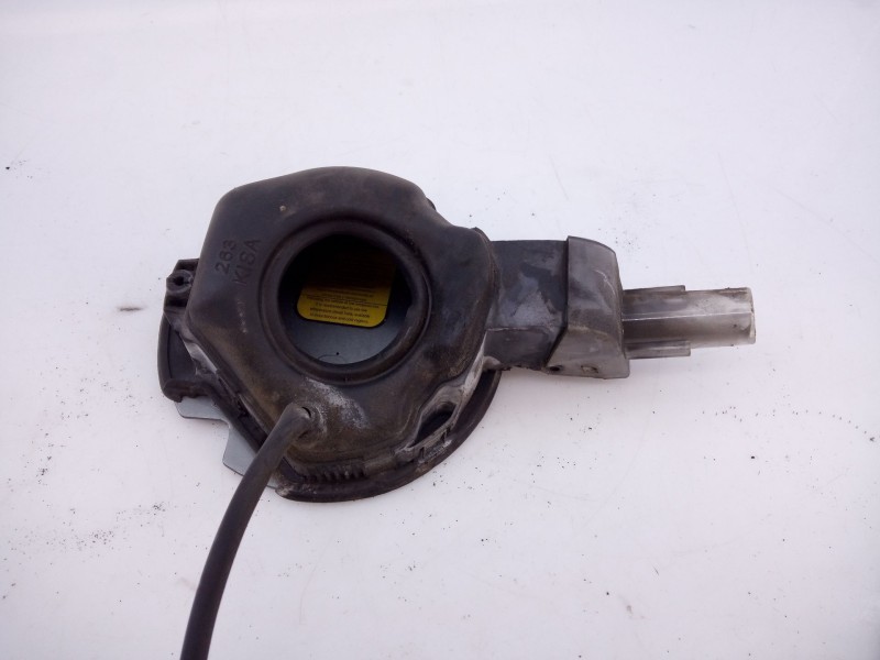 Recambio de tapa exterior combustible para fiat doblo emotion referencia OEM IAM   