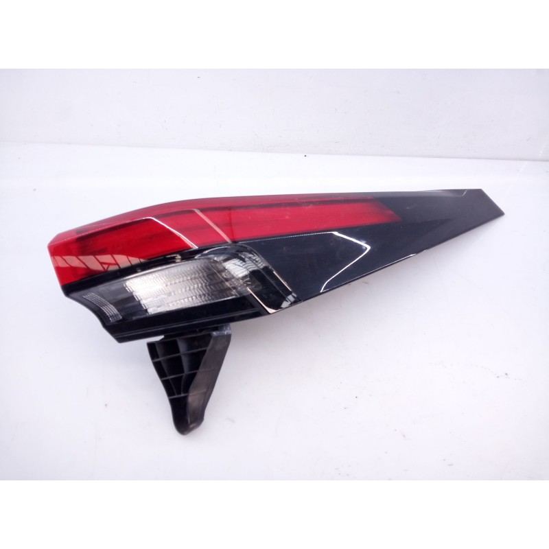 Recambio de piloto trasero derecho para toyota c-hr (x2, h2) phev hybrid awd gr sport referencia OEM IAM   