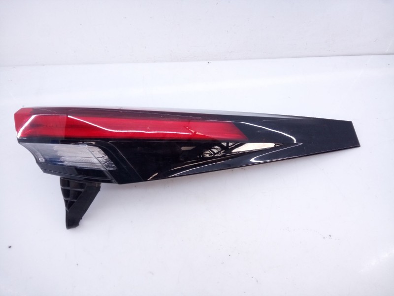 Recambio de piloto trasero derecho para toyota c-hr (x2, h2) phev hybrid awd gr sport referencia OEM IAM   