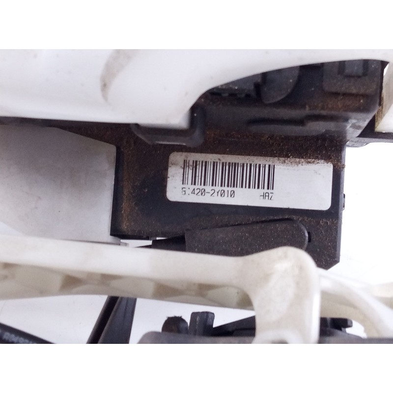 Recambio de cerradura puerta trasera derecha para hyundai ix35 classic 2wd referencia OEM IAM 814202Y010  