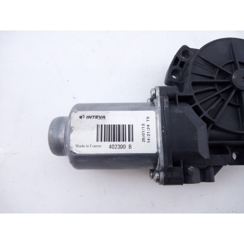 Recambio de elevalunas delantero derecho para hyundai ix35 classic 2wd referencia OEM IAM 402390B  