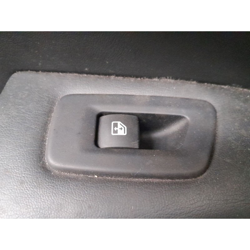 Recambio de mando elevalunas trasero izquierdo para jeep compass (mp, m6, mv, m7) 1.4 multiair referencia OEM IAM   