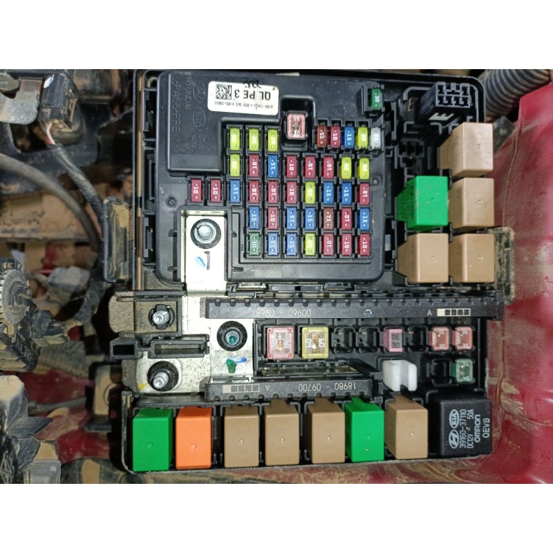 Recambio de caja reles / fusibles para kia sportage iv (ql, qle) 1.6 crdi referencia OEM IAM   