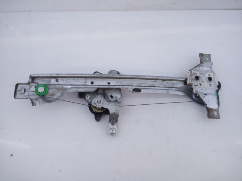 Recambio de elevalunas trasero derecho para peugeot 3008 active referencia OEM IAM   