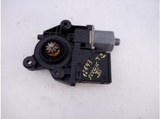 ELEVALUNAS TRASERO IZQUIERDO 827310004R E1-A1-3-1