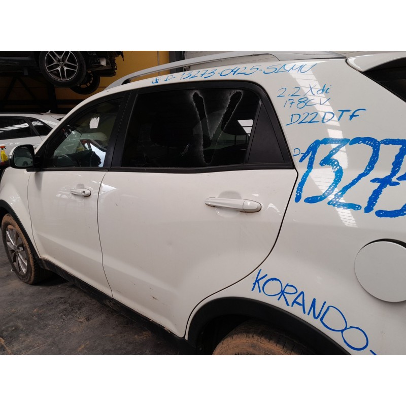 Recambio de puerta trasera izquierda para ssangyong korando (ck) 2.2 xdi referencia OEM IAM   