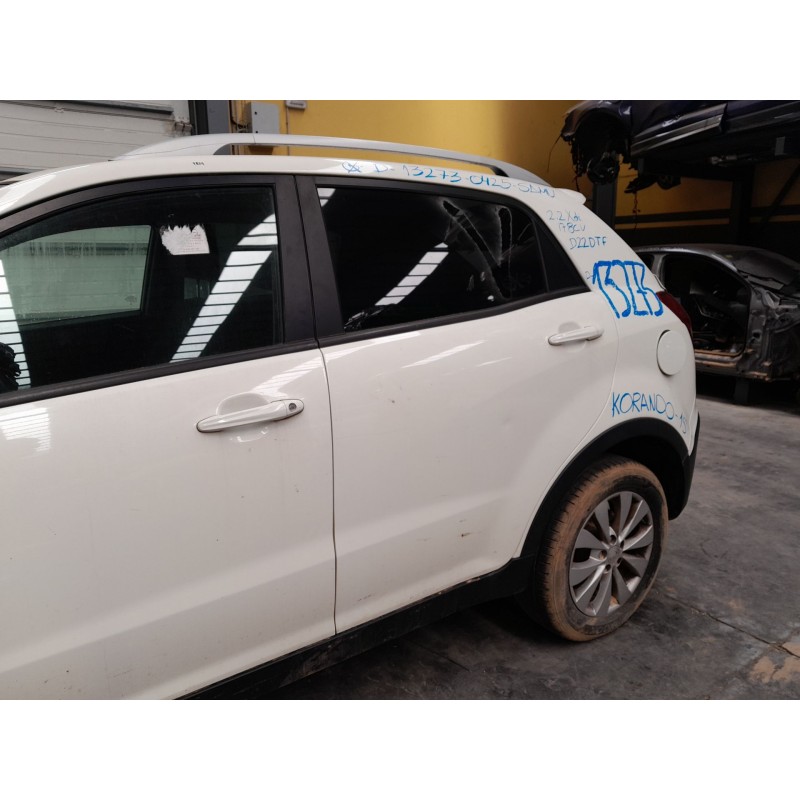 Recambio de puerta trasera izquierda para ssangyong korando (ck) 2.2 xdi referencia OEM IAM   