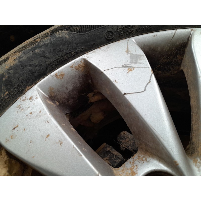 Recambio de llanta para ssangyong korando (ck) 2.2 xdi referencia OEM IAM 225/60/17  