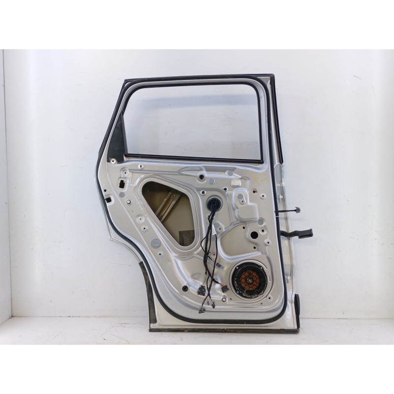 Recambio de puerta trasera izquierda para skoda karoq (nu7, nd7) 1.5 tsi referencia OEM IAM   