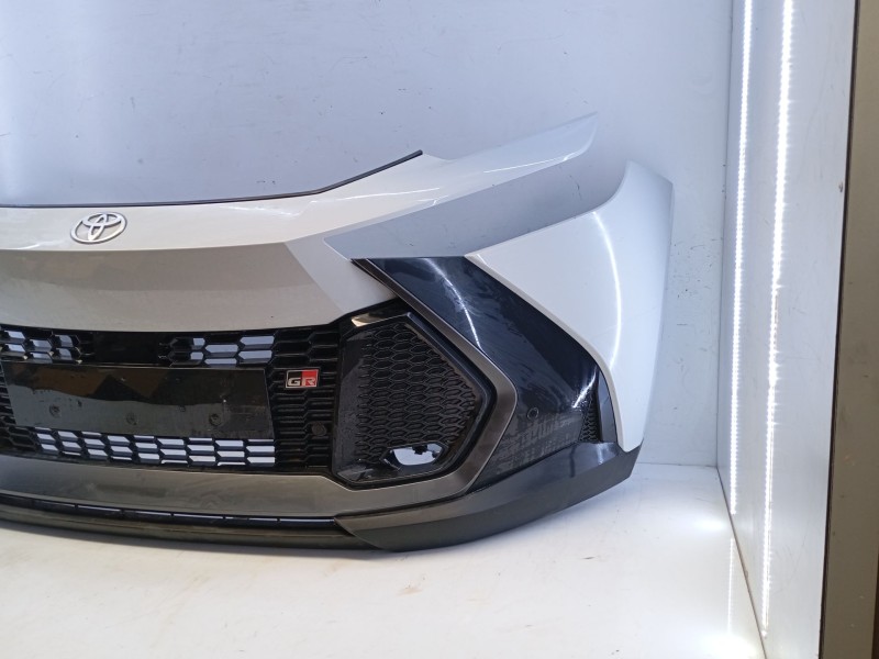 Recambio de paragolpes delantero para toyota c-hr (x2, h2) phev hybrid awd gr sport referencia OEM IAM   