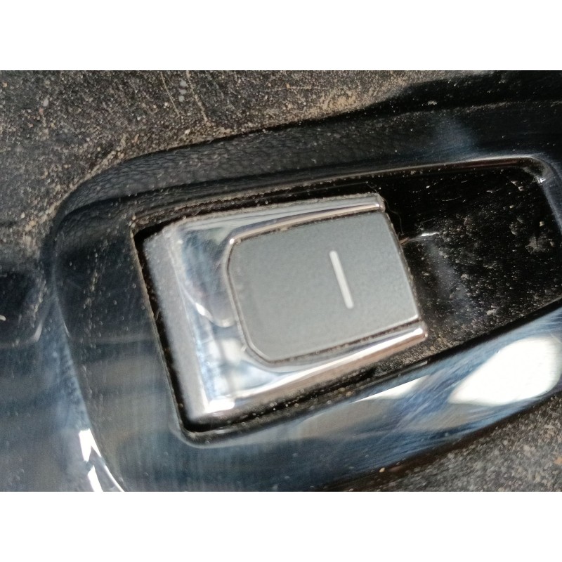 Recambio de mando elevalunas trasero izquierdo para ssangyong korando (c300) 1.5 tgdi 6 velocidades referencia OEM IAM   