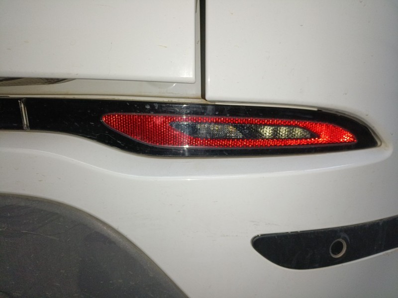 Recambio de piloto trasero derecho de paragolpes para land rover range rover evoque (l551) 2.0 d165 referencia OEM IAM   