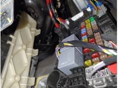 CAJA RELES / FUSIBLES 